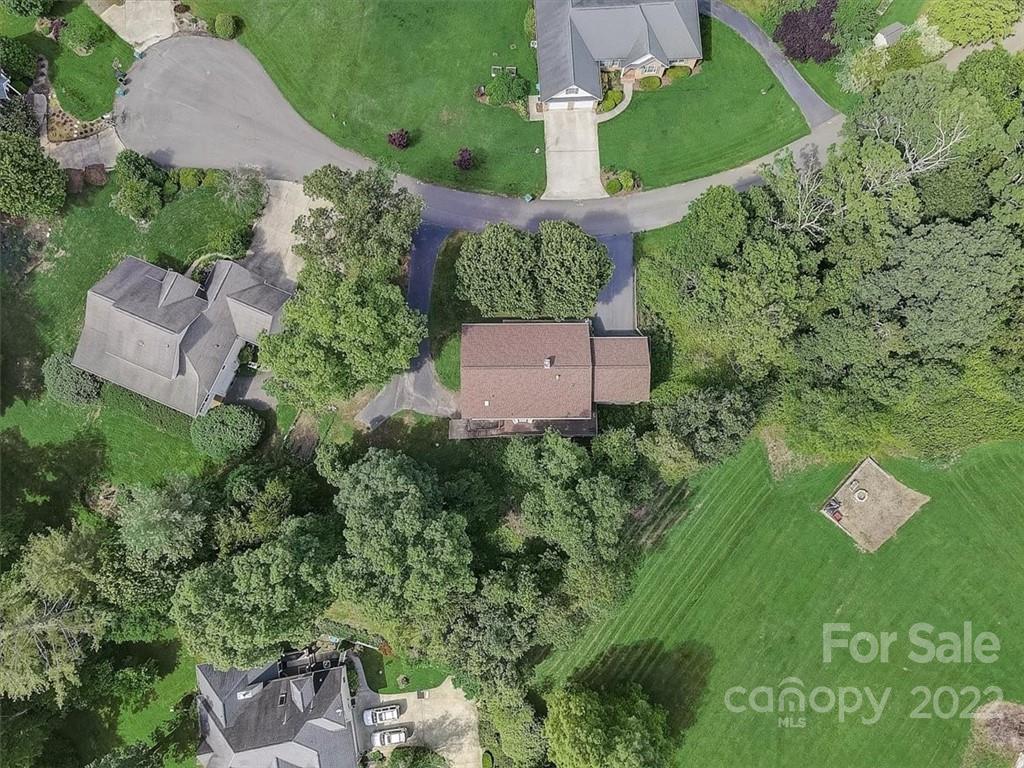 6 Scarlet Ridge Weaverville NC 28787