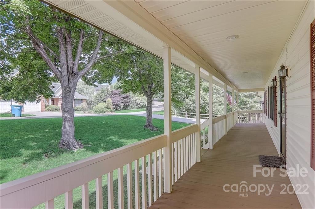 6 Scarlet Ridge Weaverville NC 28787