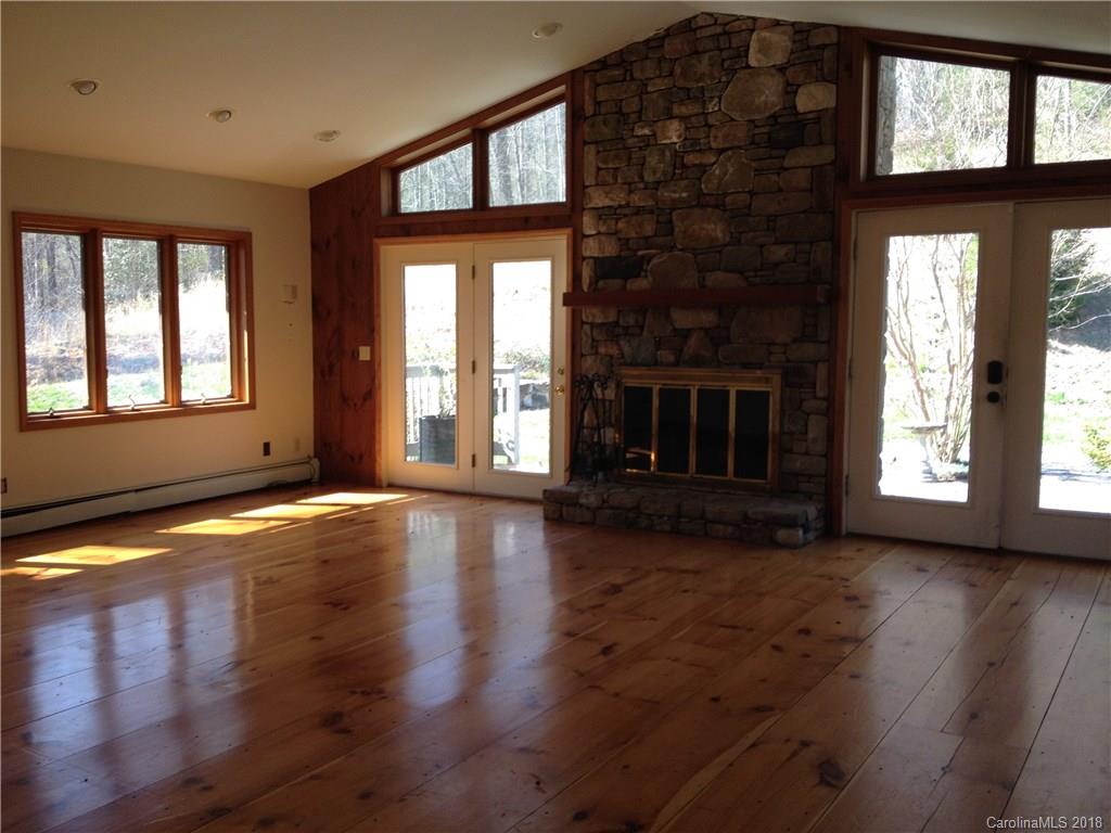 373 Sugar Hollow Road Fairview NC 28730