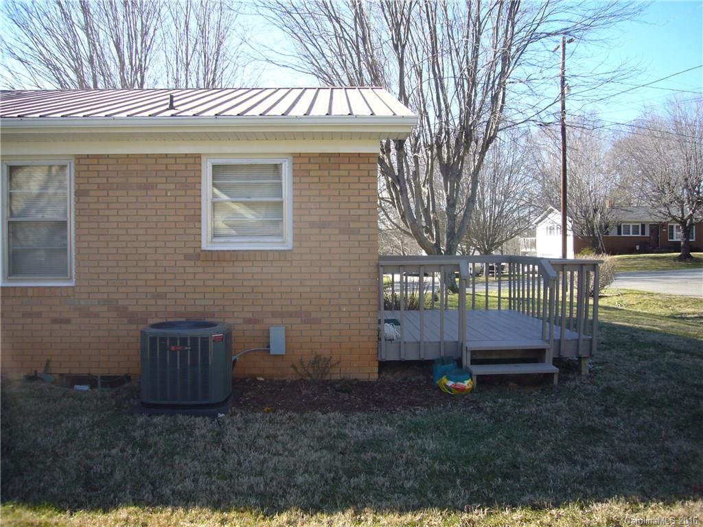 4 Metcalf Drive Weaverville NC 28787
