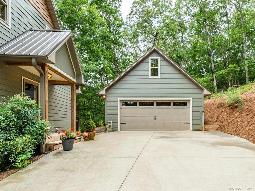 4 Queen Bee Trail Asheville NC 28806