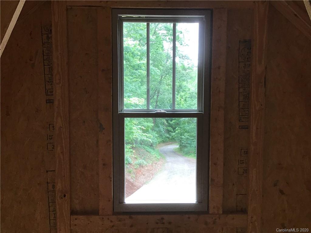 4 Queen Bee Trail Asheville NC 28806