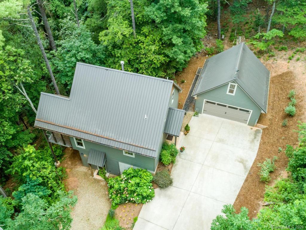 4 Queen Bee Trail Asheville NC 28806