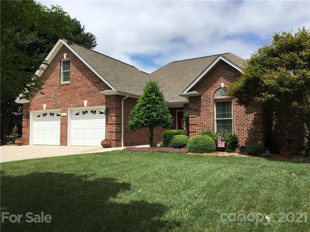 2186 Silver Fox Trail Hickory NC 28601