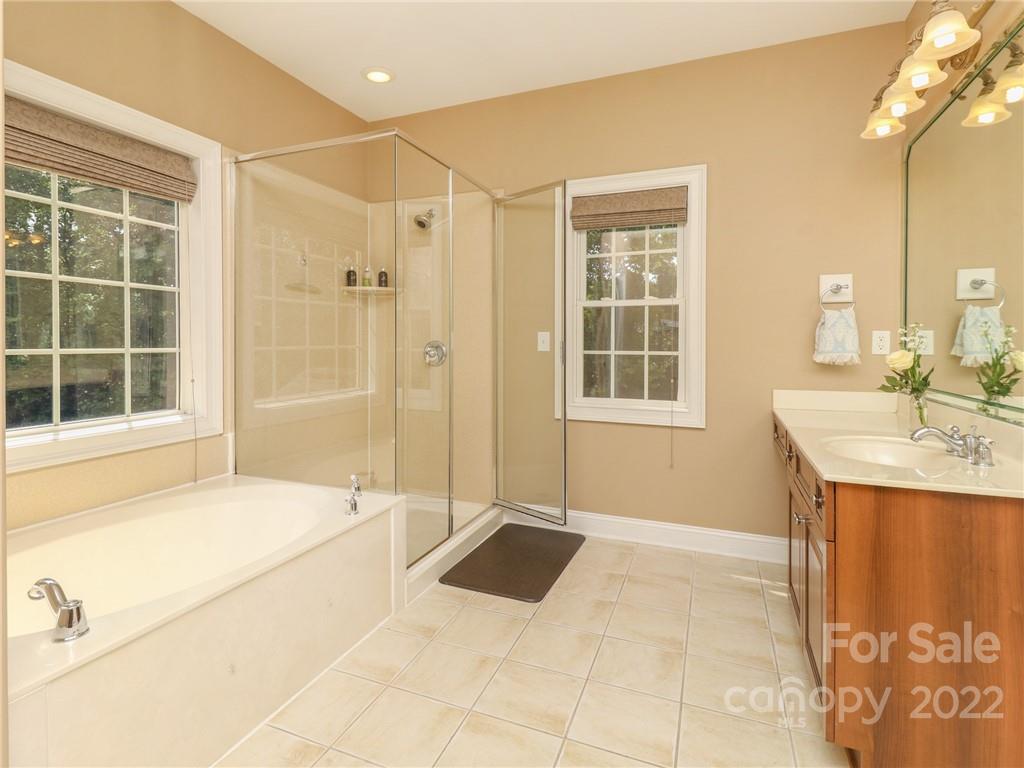 9832 Adison Gray Lane Charlotte NC 28270