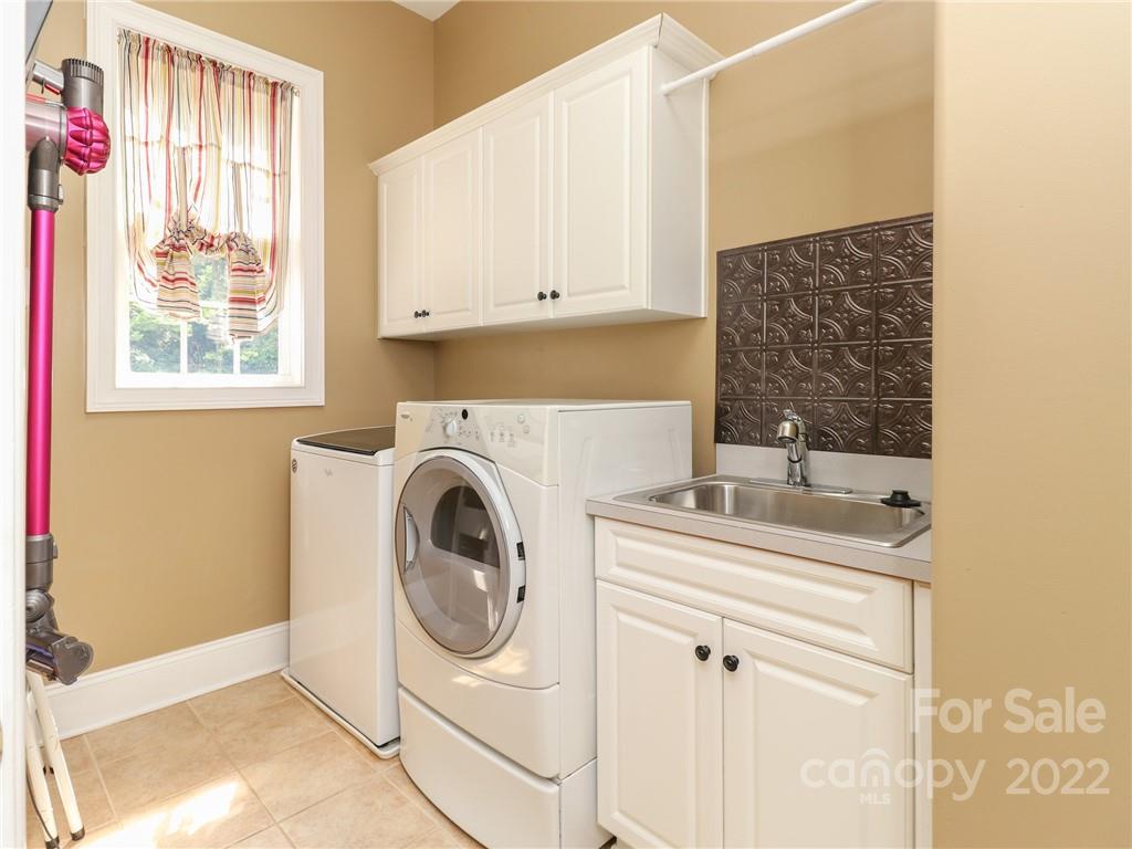 9832 Adison Gray Lane Charlotte NC 28270