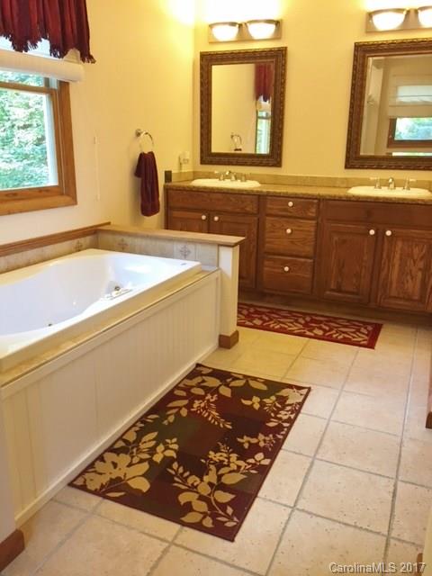 45 Dove Hill Road Burnsville NC 28714