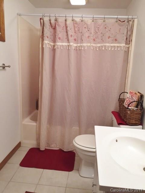 45 Dove Hill Road Burnsville NC 28714