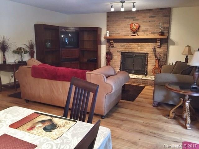 45 Dove Hill Road Burnsville NC 28714