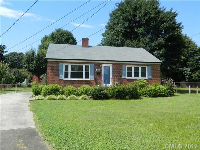 1254 Mitchell Avenue Statesville NC 28677