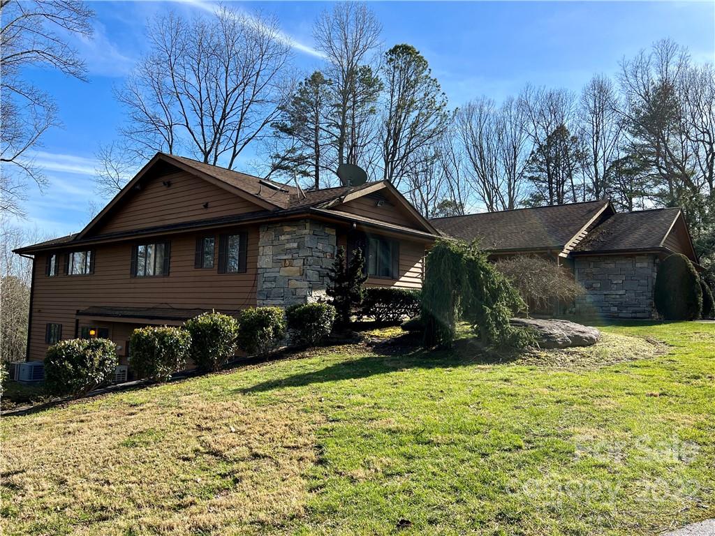 2794 Turnpike Road Horse Shoe NC 28742