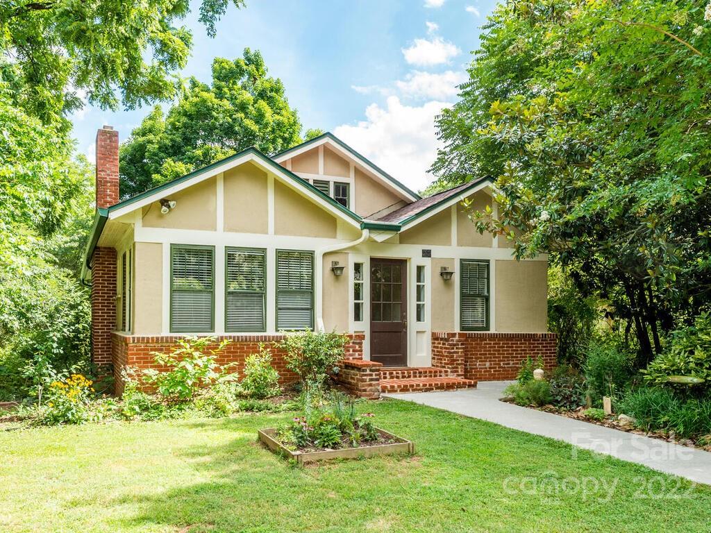 22 Fenner Avenue Asheville NC 28804