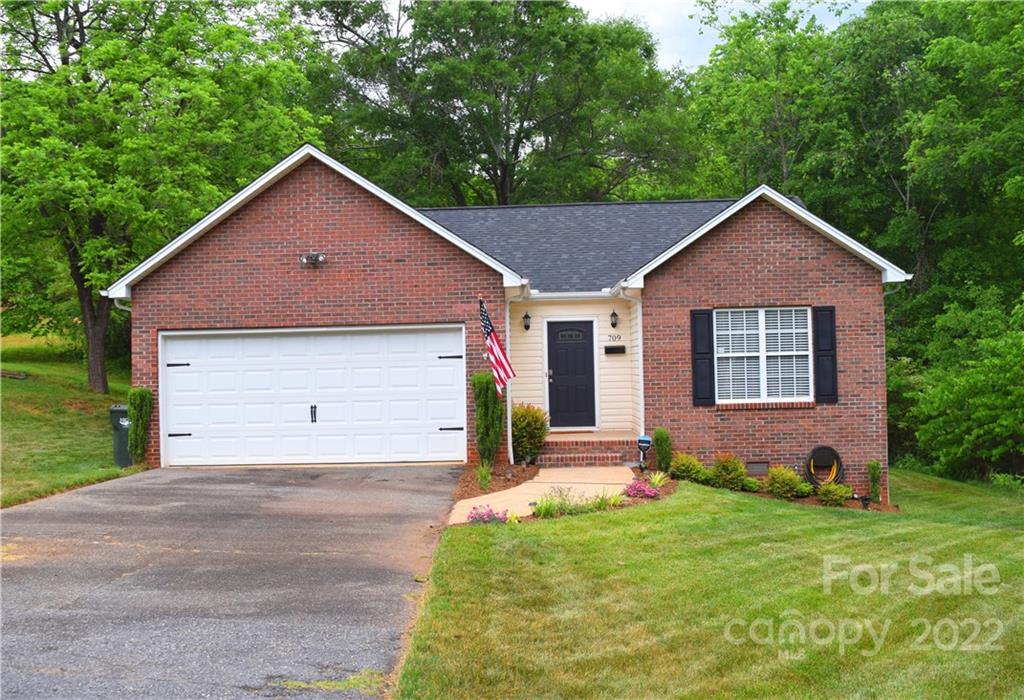 709 8th Avenue SE Hickory NC 28602