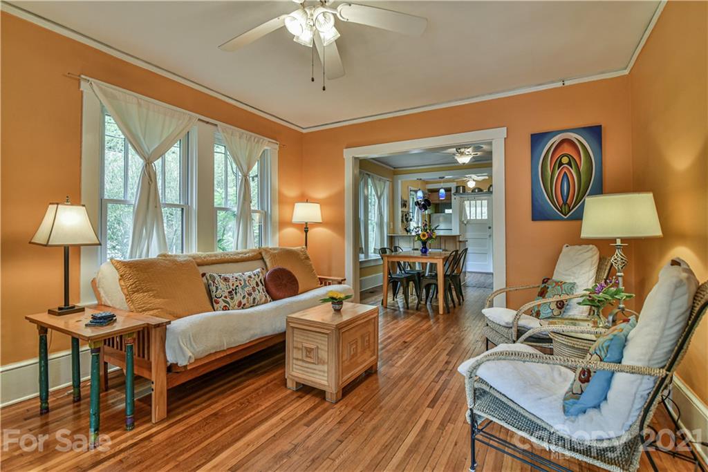 61 Elizabeth Place Asheville NC 28801