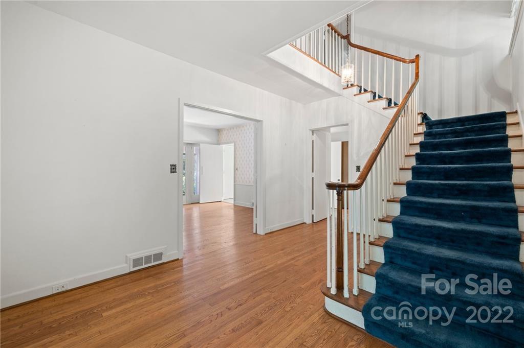 311 Vanderbilt Road Asheville NC 28803