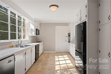 311 Vanderbilt Road Asheville NC 28803