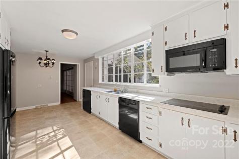 311 Vanderbilt Road Asheville NC 28803