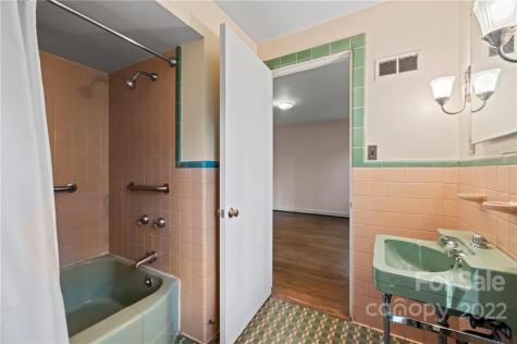311 Vanderbilt Road Asheville NC 28803