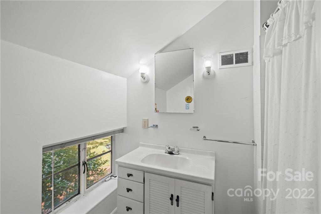311 Vanderbilt Road Asheville NC 28803