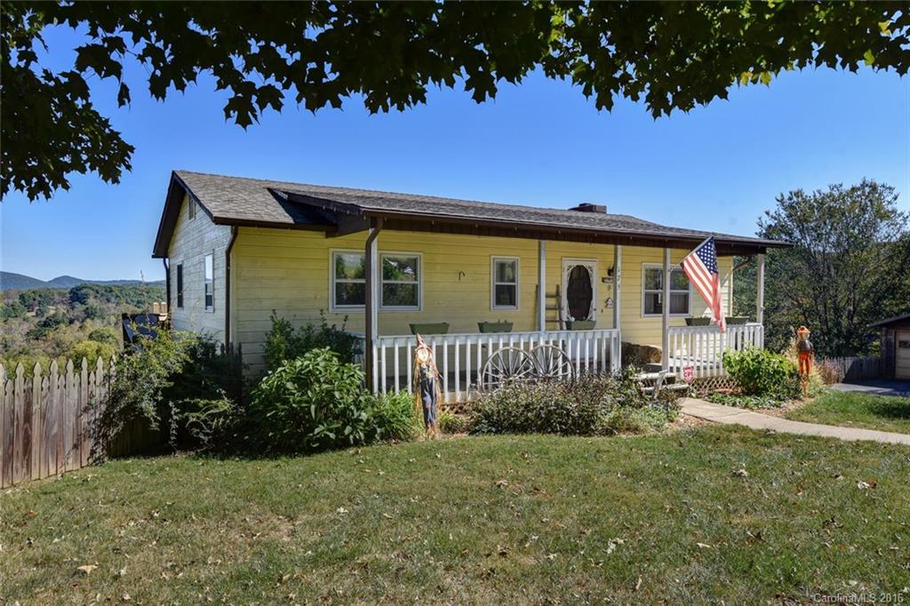 175 Youngs Cove Road Candler NC 28715