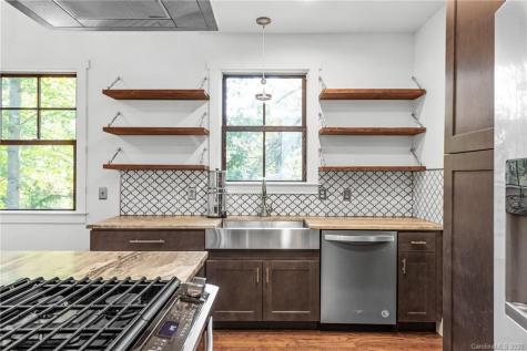 121 Vance Crescent Extension Asheville NC 28806