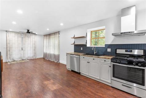 121 Vance Crescent Extension Asheville NC 28806