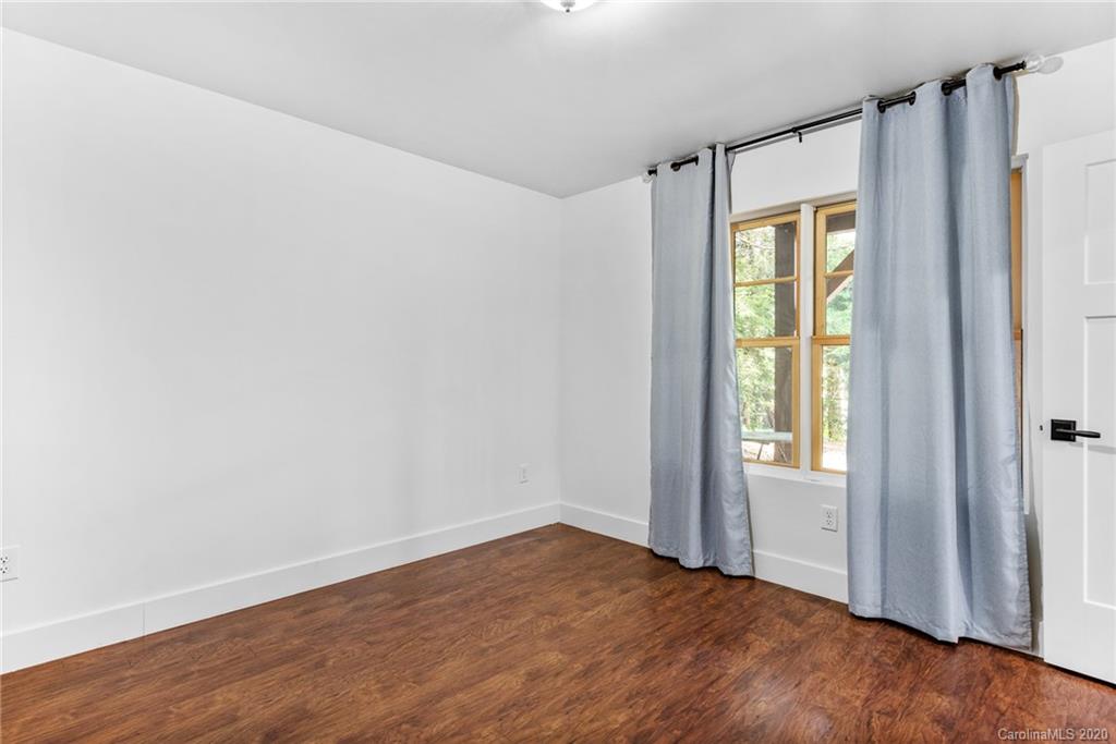 121 Vance Crescent Extension Asheville NC 28806