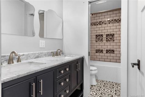 121 Vance Crescent Extension Asheville NC 28806