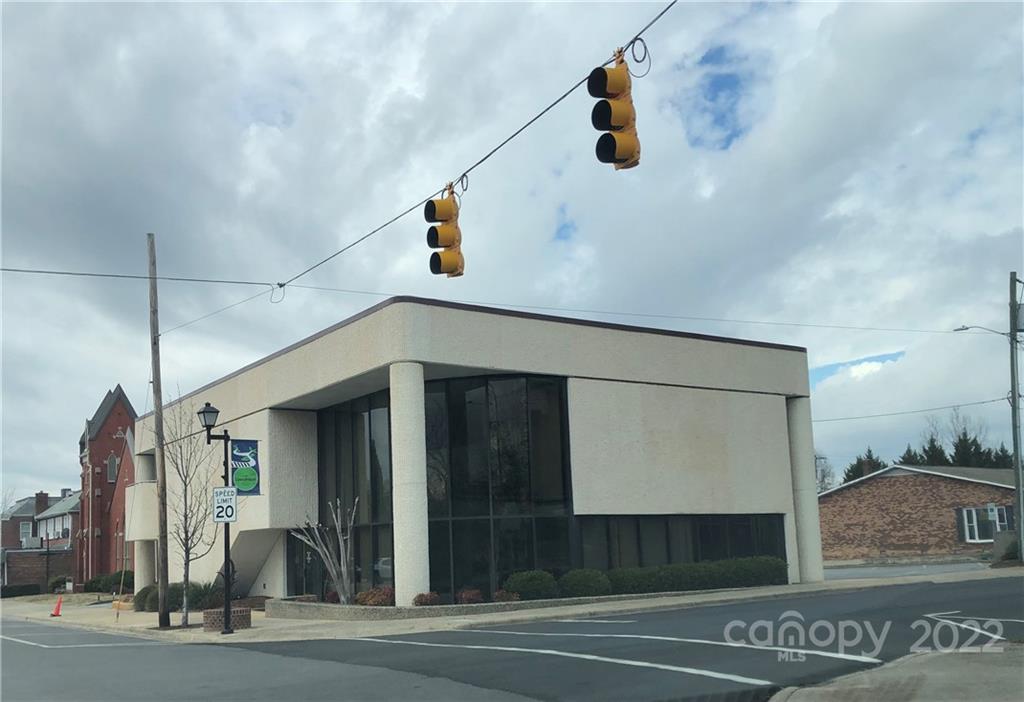 341 E Main Street Lincolnton NC 28092