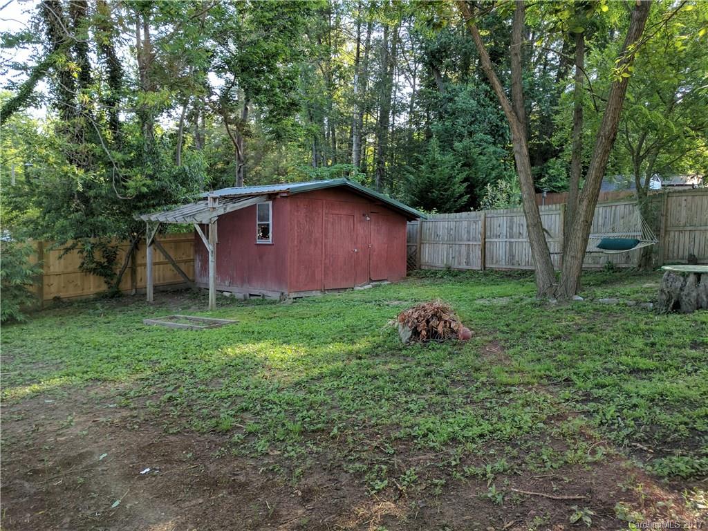 10 Temple Avenue Asheville NC 28804
