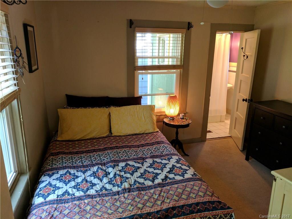 10 Temple Avenue Asheville NC 28804