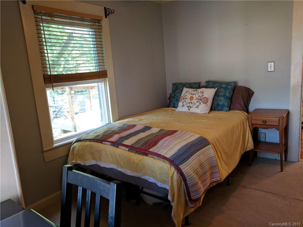 10 Temple Avenue Asheville NC 28804