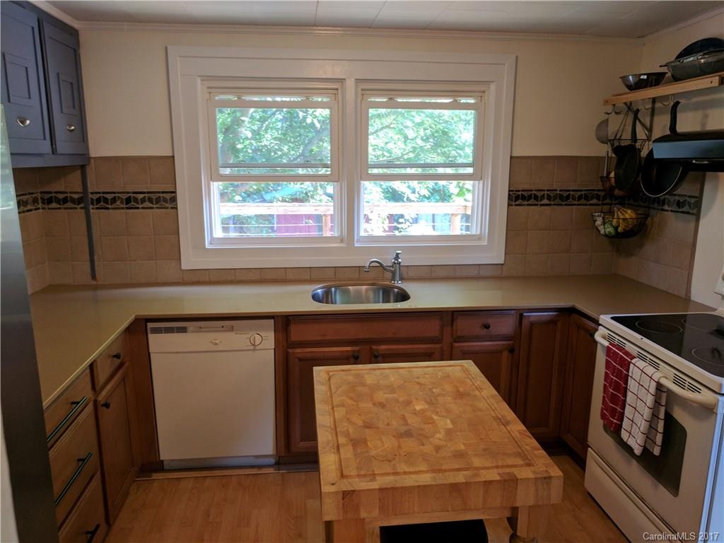 10 Temple Avenue Asheville NC 28804