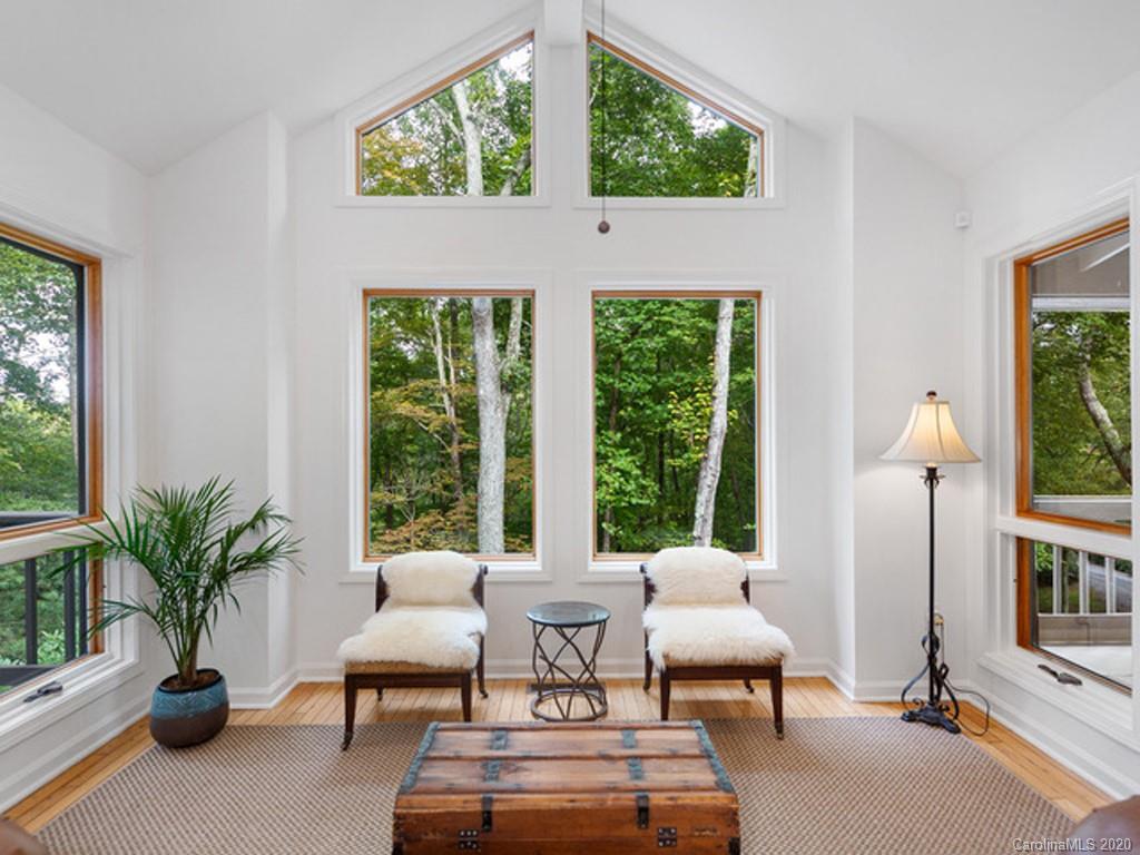 33 Spring Cove Road Swannanoa NC 28778