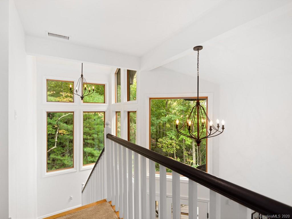 33 Spring Cove Road Swannanoa NC 28778