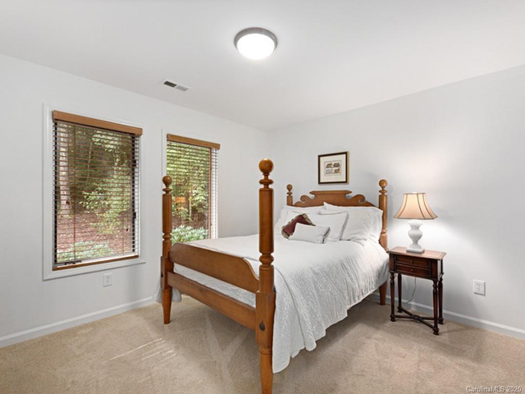 33 Spring Cove Road Swannanoa NC 28778