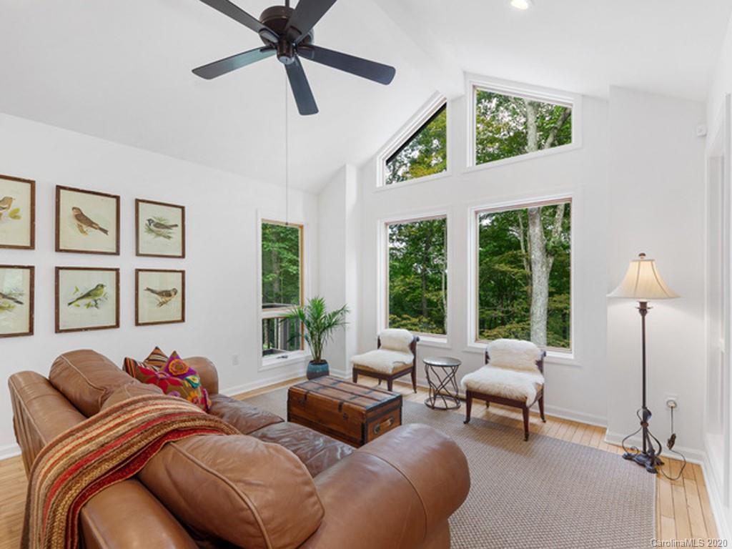 33 Spring Cove Road Swannanoa NC 28778