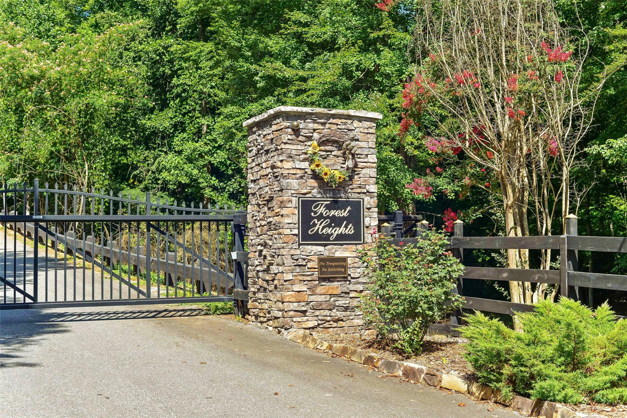 187 Forest Country Drive Marion NC 28752