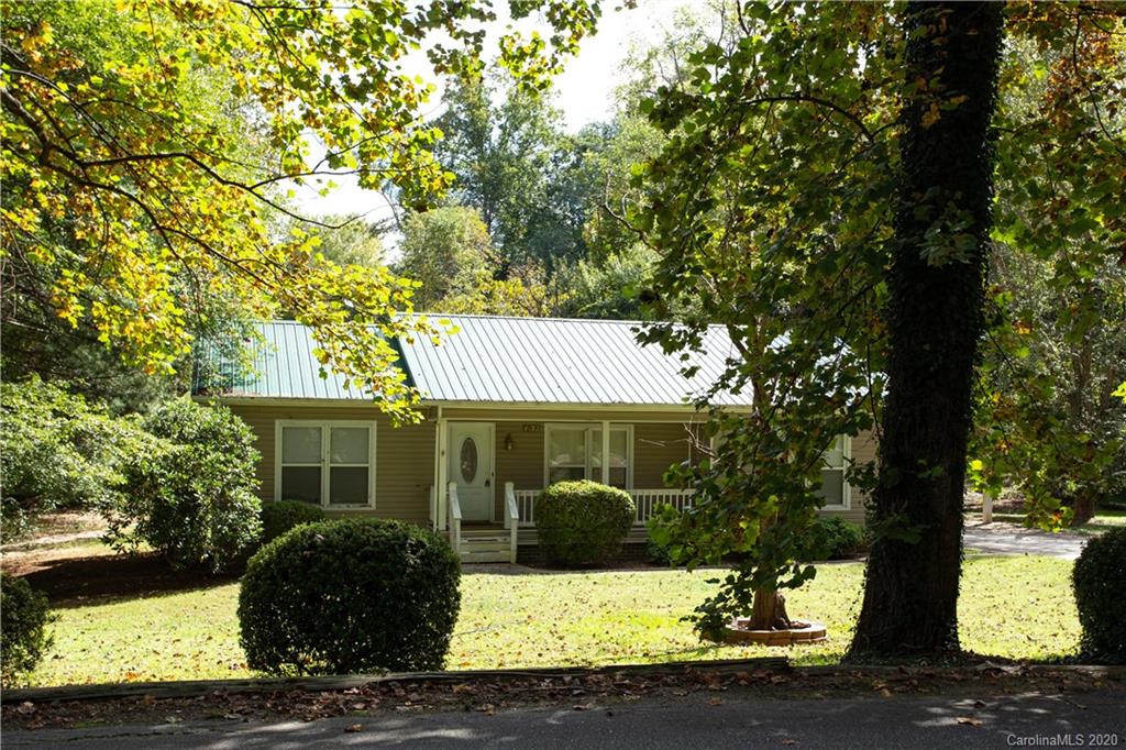 4152 2nd Street Ne Hickory NC 28601
