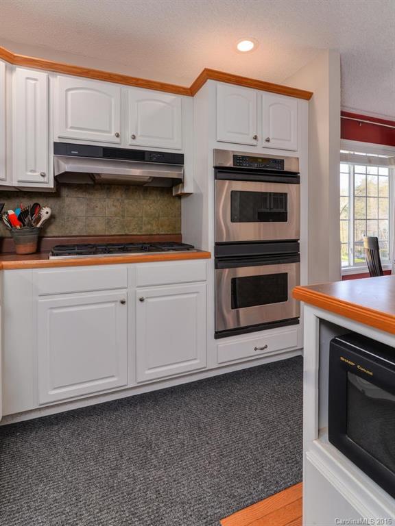 65 Red Maple Drive Weaverville NC 28787