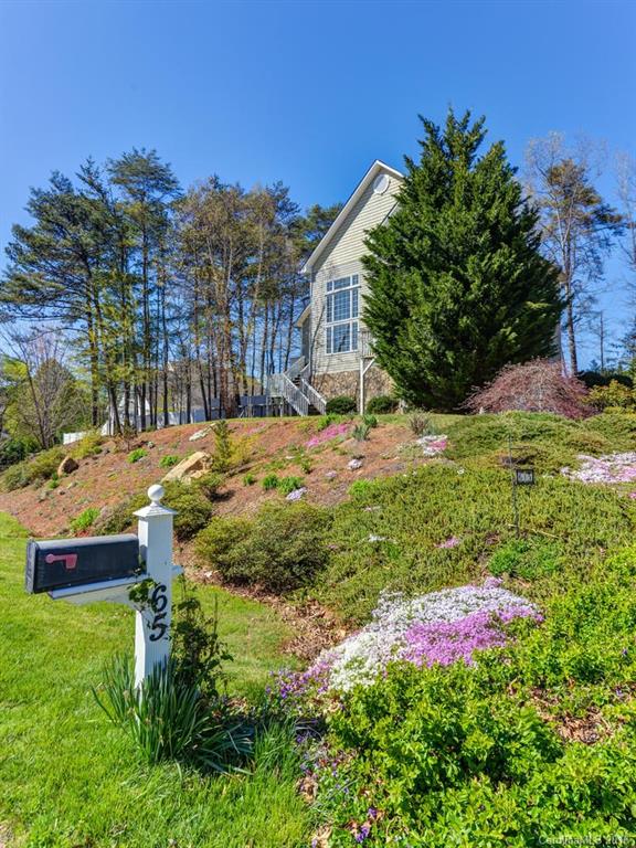 65 Red Maple Drive Weaverville NC 28787
