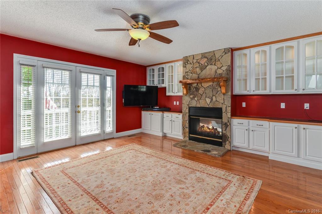 65 Red Maple Drive Weaverville NC 28787