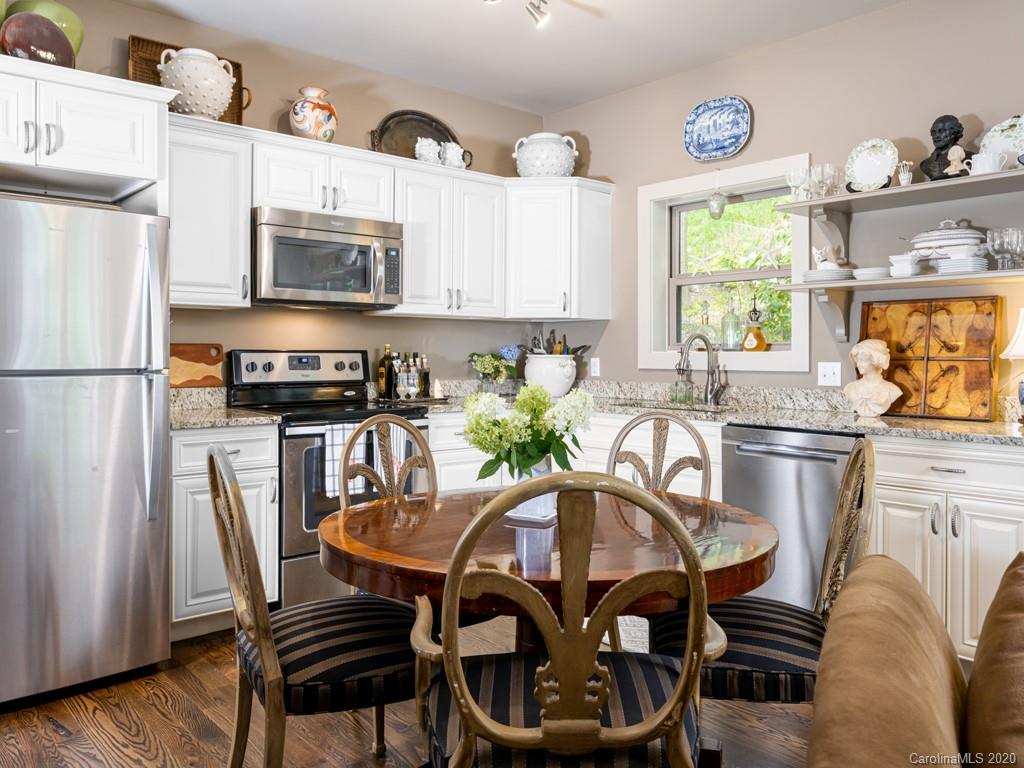5 Woodbine Road Asheville NC 28804