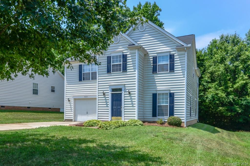 8624 Warwick Crest Lane Charlotte NC 28215