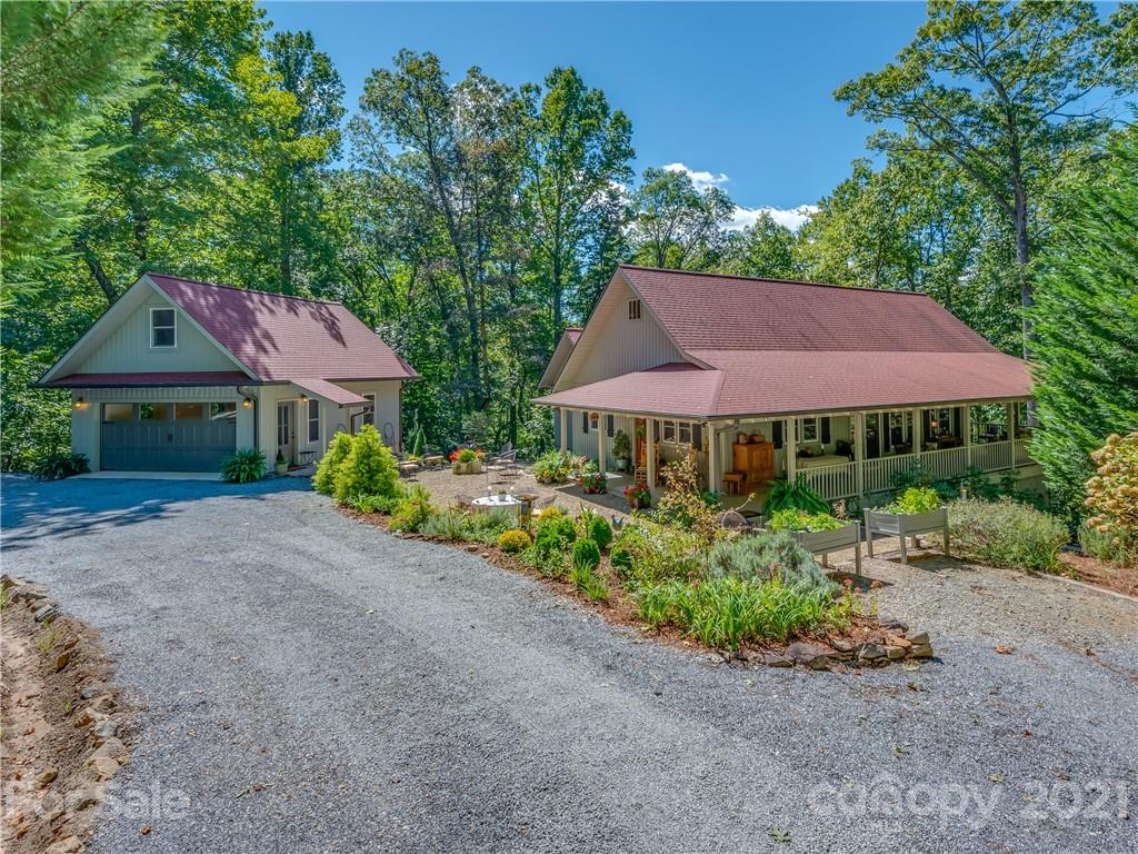 126 Falling Leaf Lane Saluda NC 28773