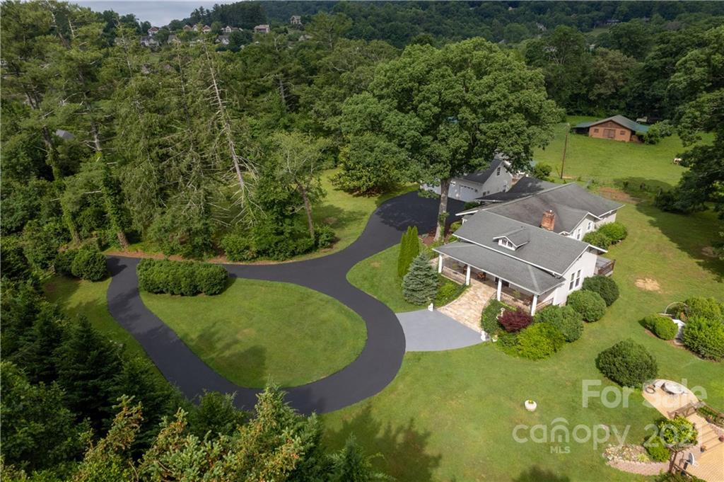 25 Bishop Road Arden NC 28704