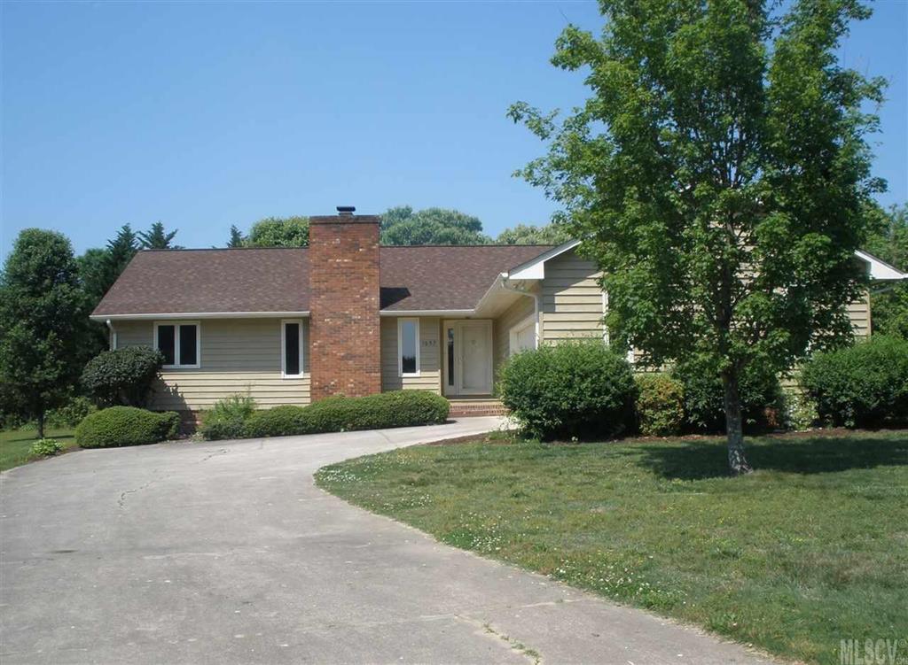 1853 18th Street Court NE Hickory NC 28601