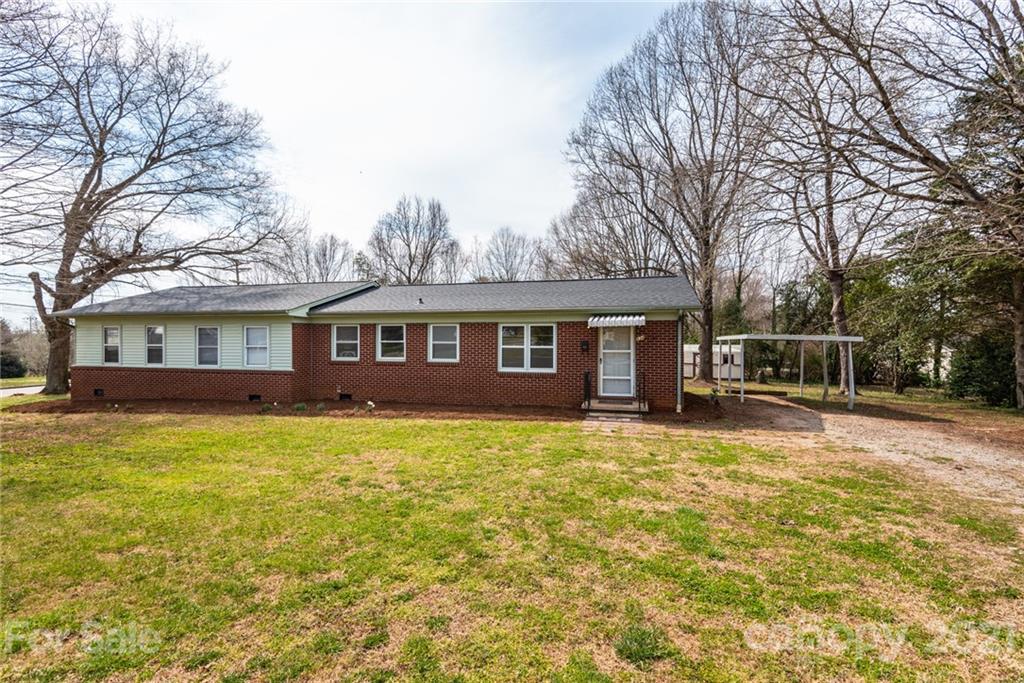300 W J Street Newton NC 28658