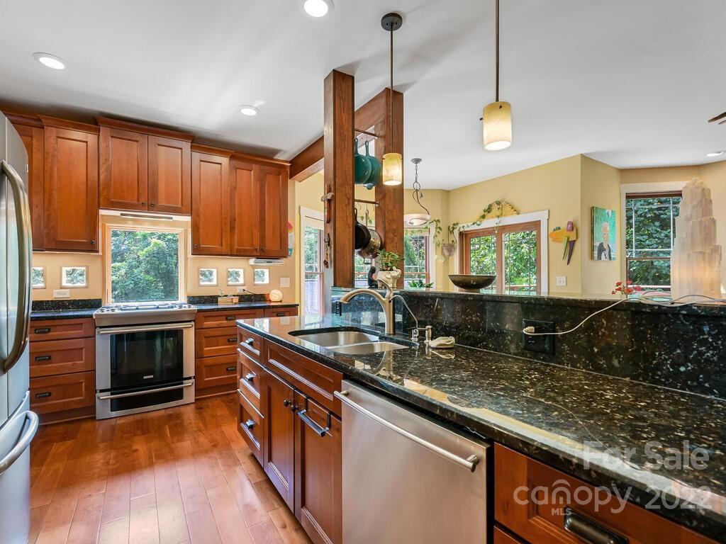 7 Ravenna Street Asheville NC 28803