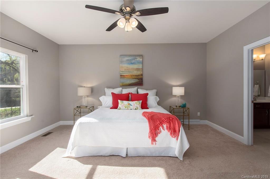 19 Hawtree Court Weaverville NC 28787